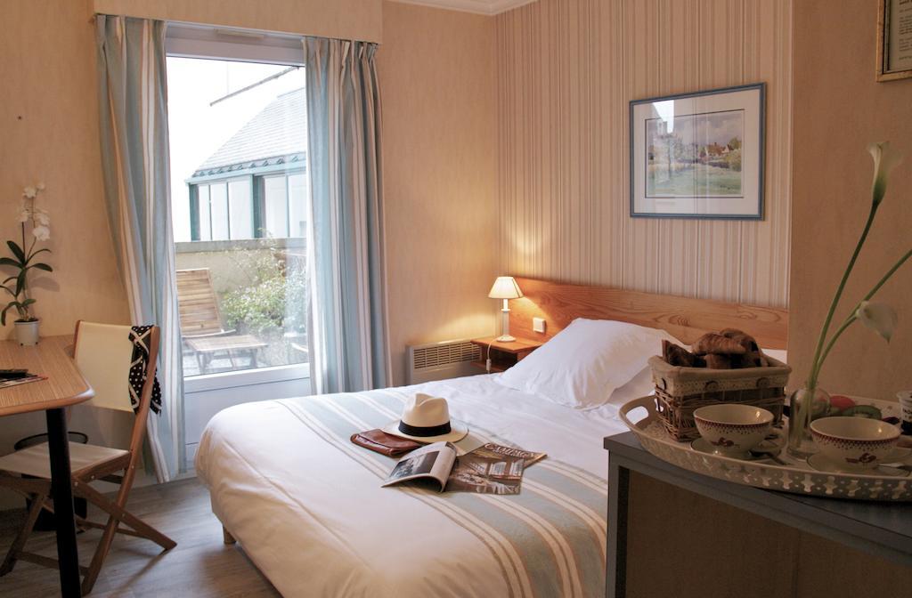 Hotel Sully Nogent-le-Rotrou Zimmer foto