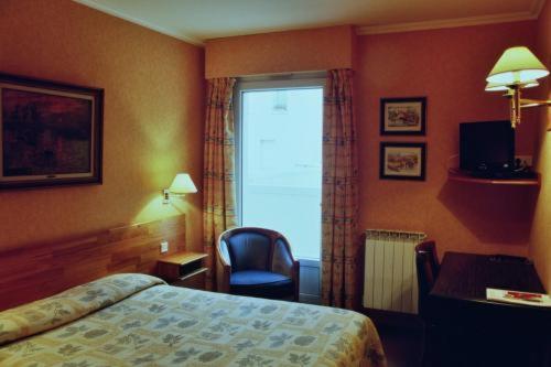 Hotel Sully Nogent-le-Rotrou Zimmer foto