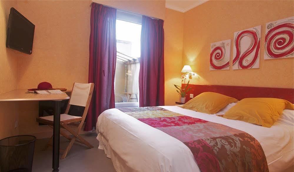 Hotel Sully Nogent-le-Rotrou Exterior foto