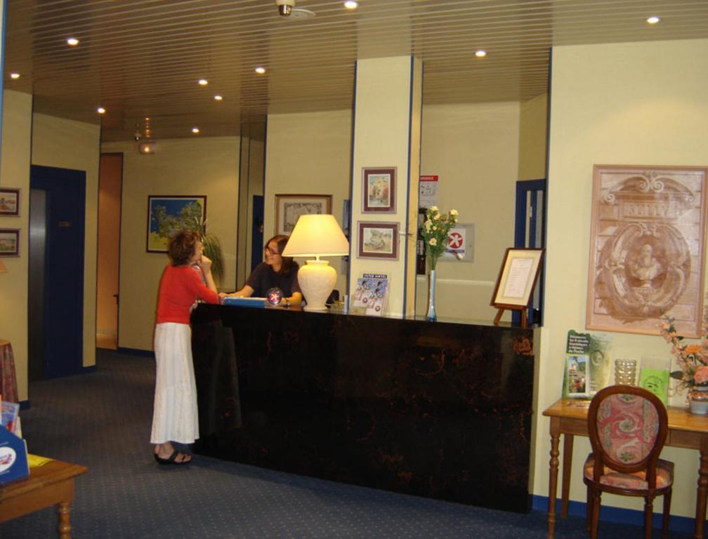 Hotel Sully Nogent-le-Rotrou Exterior foto