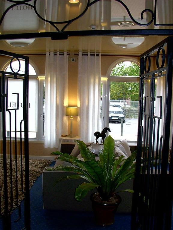 Hotel Sully Nogent-le-Rotrou Exterior foto